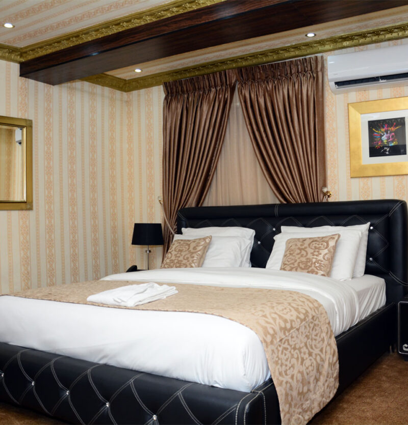 No 1 hotel royal rooms