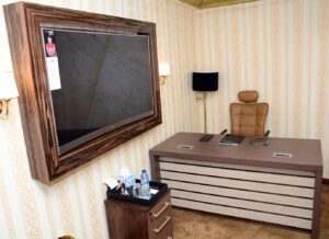 No 1 hotel royal room tv