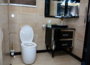 No 1 hotel royal room wc